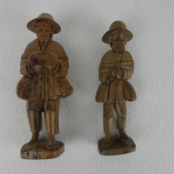 Vtg 6" Ecuador Hand-Carved Wood Figurines TWO Traveling Man Bowl in Hand w Bags - Picture 2 of 14
